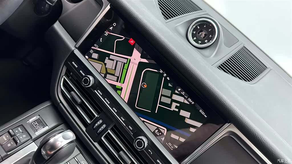 Porsche Macan, 2021 16