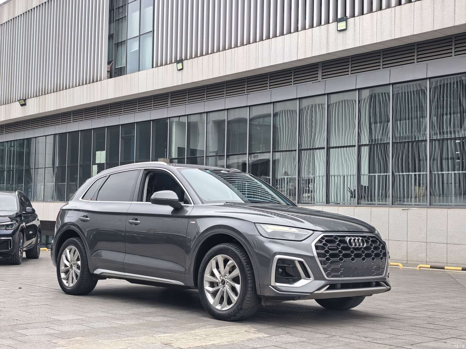 Audi Q5L, 2021 3
