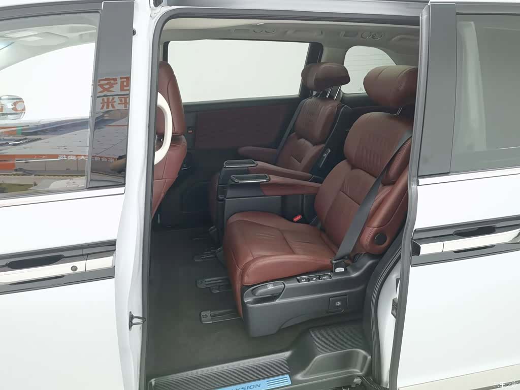 Honda Elysion, 2024 15