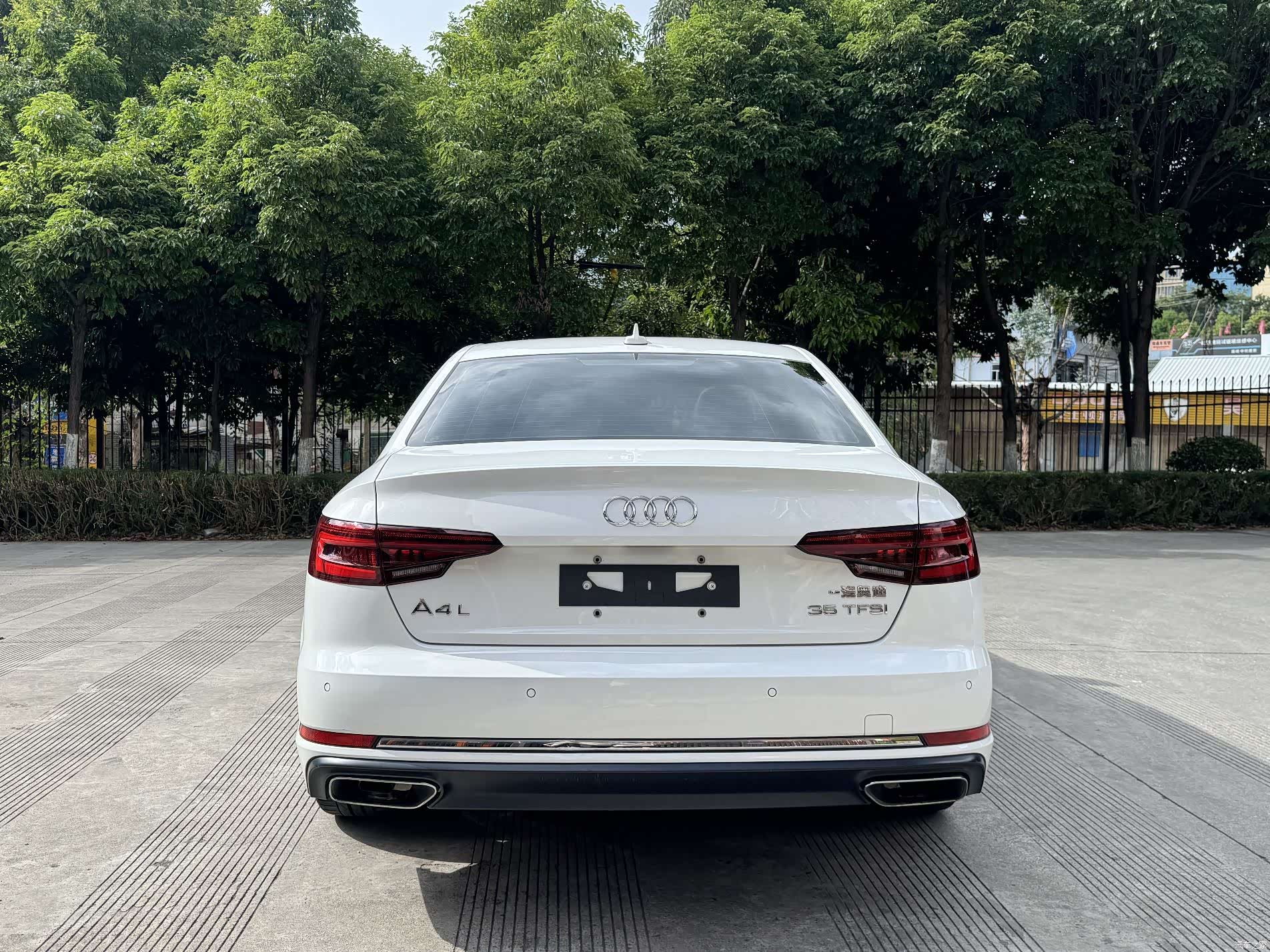 Audi A4L, 2019 8