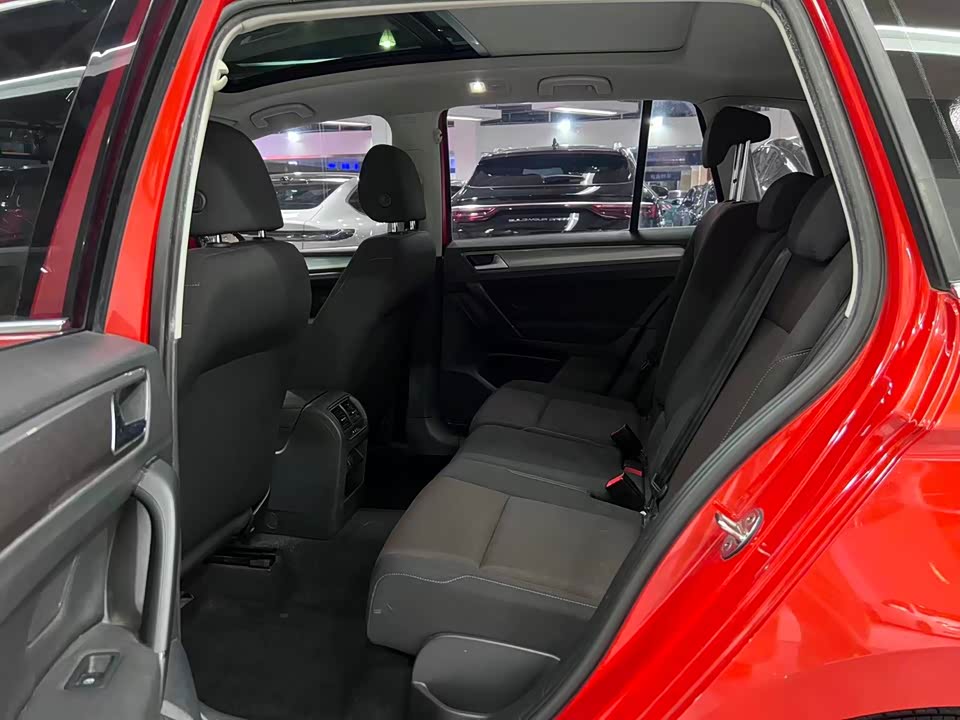 Volkswagen Golf*Jiayu