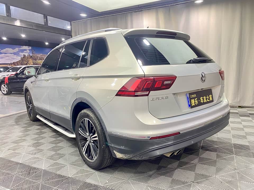 Volkswagen Tiguan L