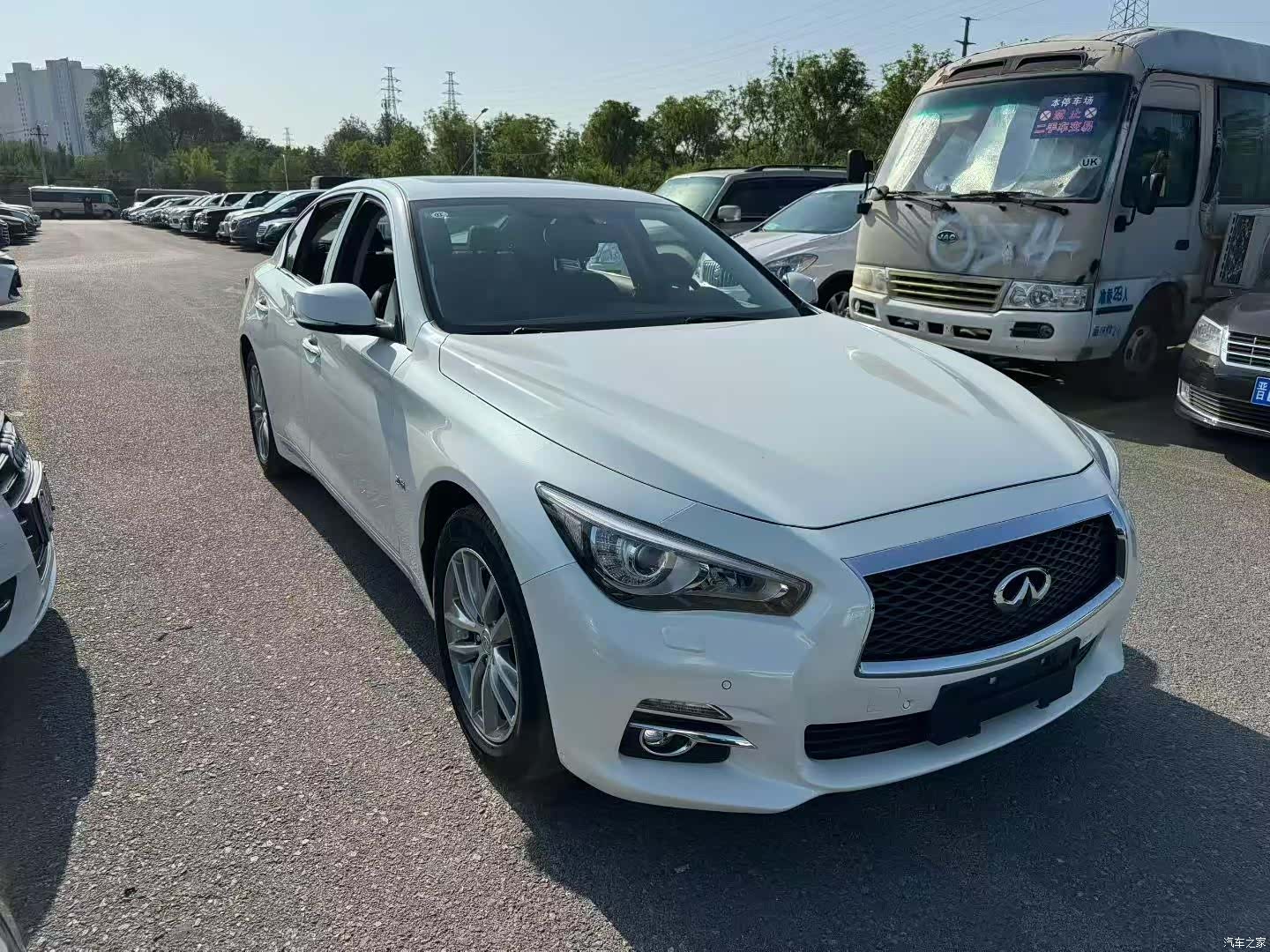 Infiniti Q50L, 2016 2