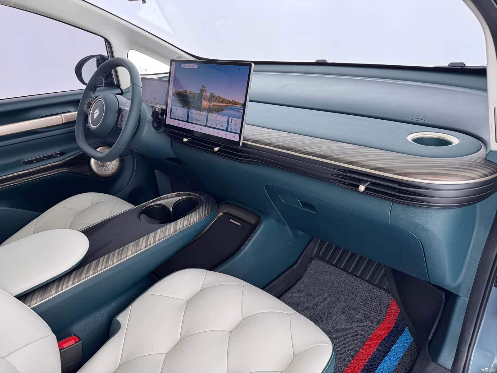 Wuling 460, 2023 10