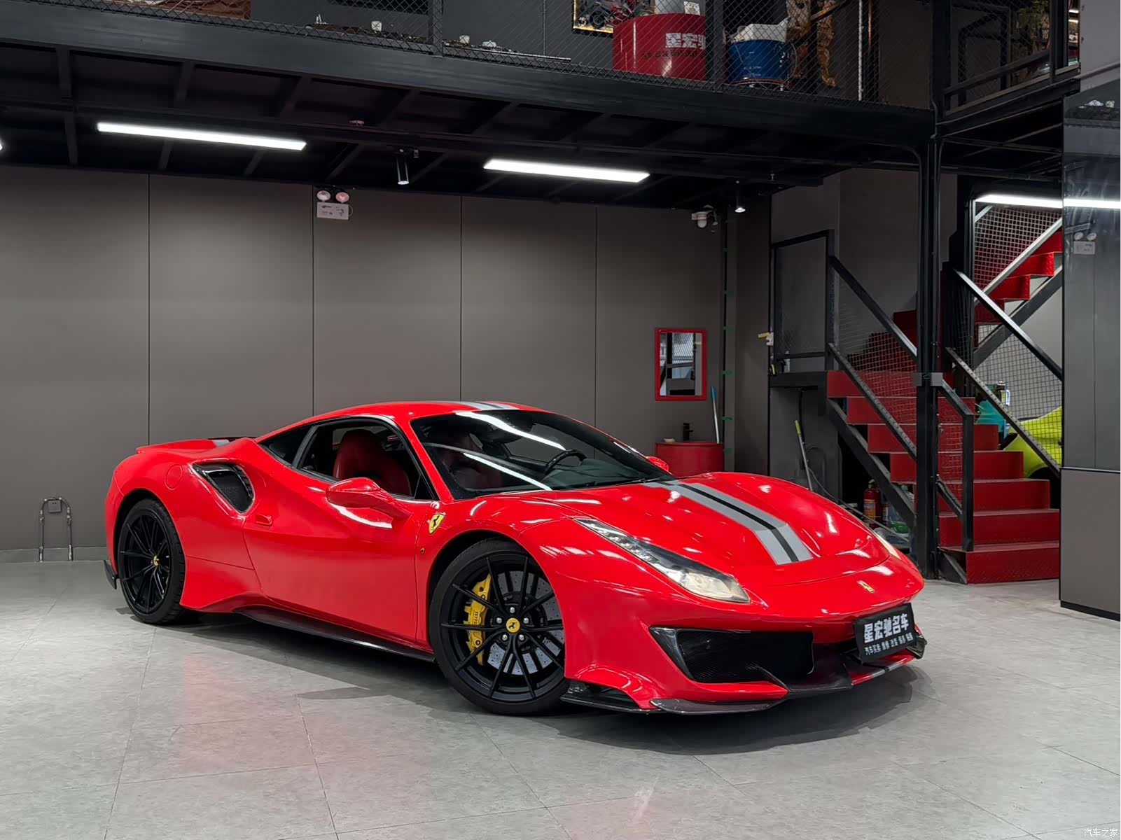 Ferrari 488, 2017 18