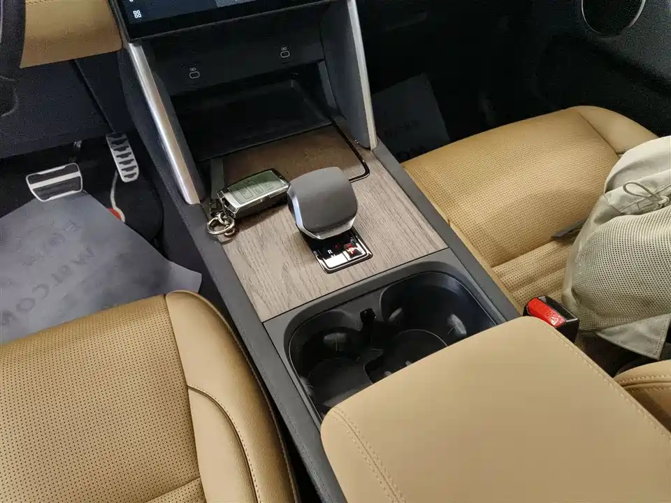 Land Rover Discover sports