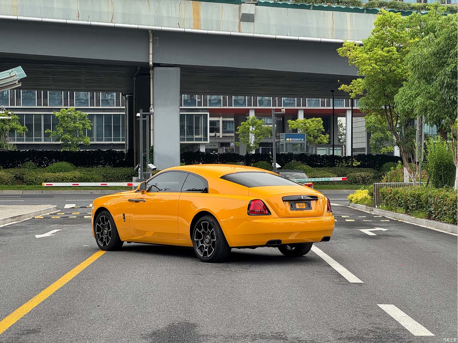 Rolls-Royce Wraith, 2022 все фото