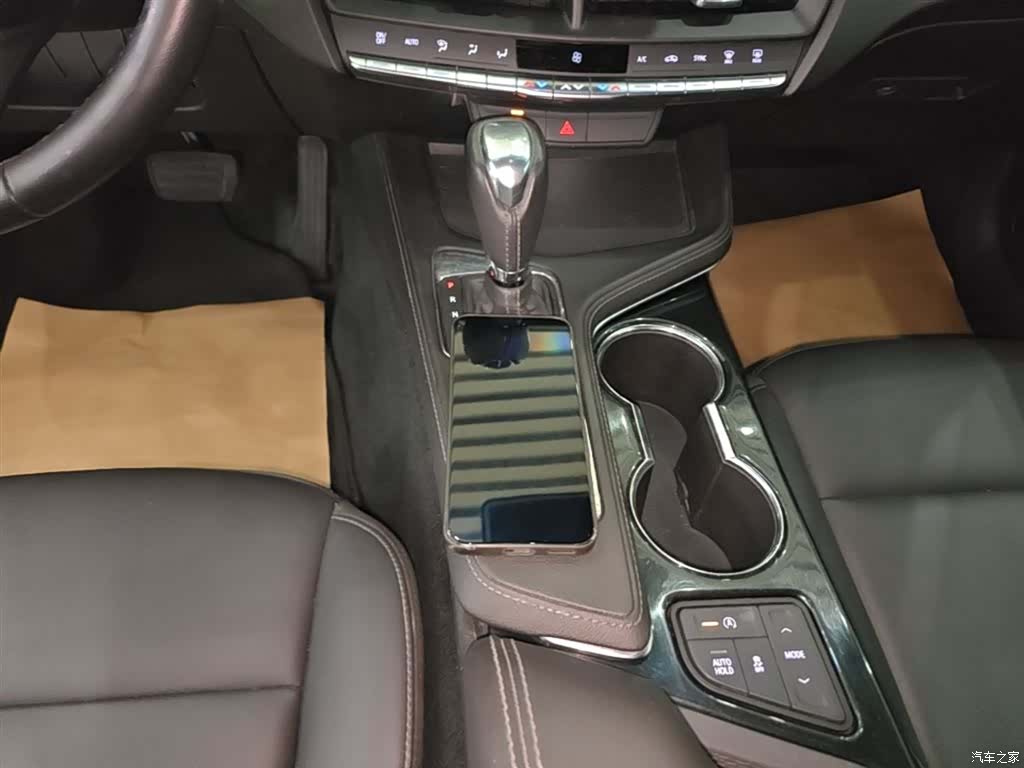 Cadillac CT4, 2021 14