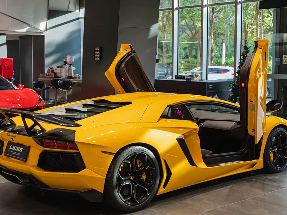 Lamborghini Aventador