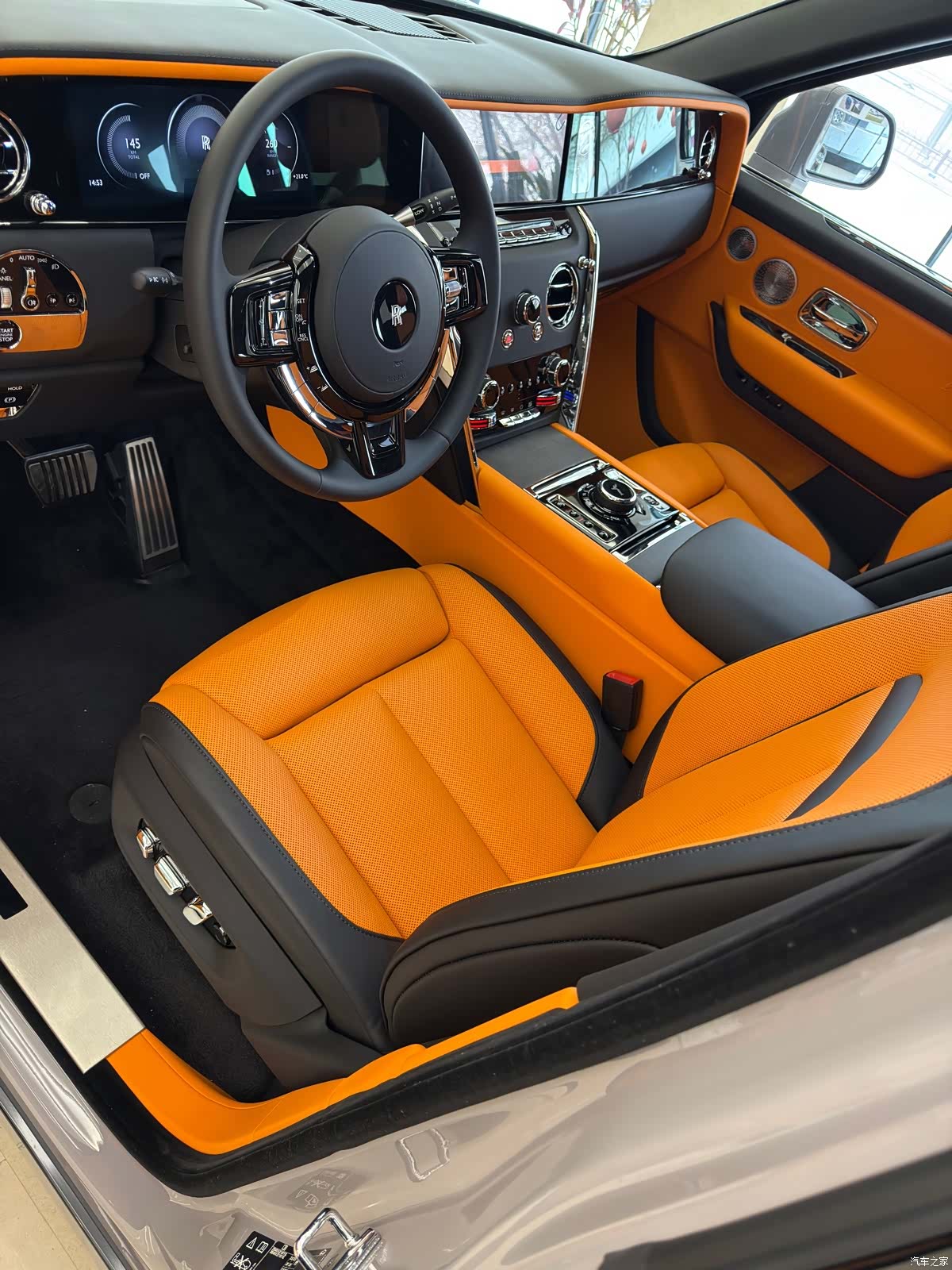 Rolls-Royce Cullinan, 2026 6