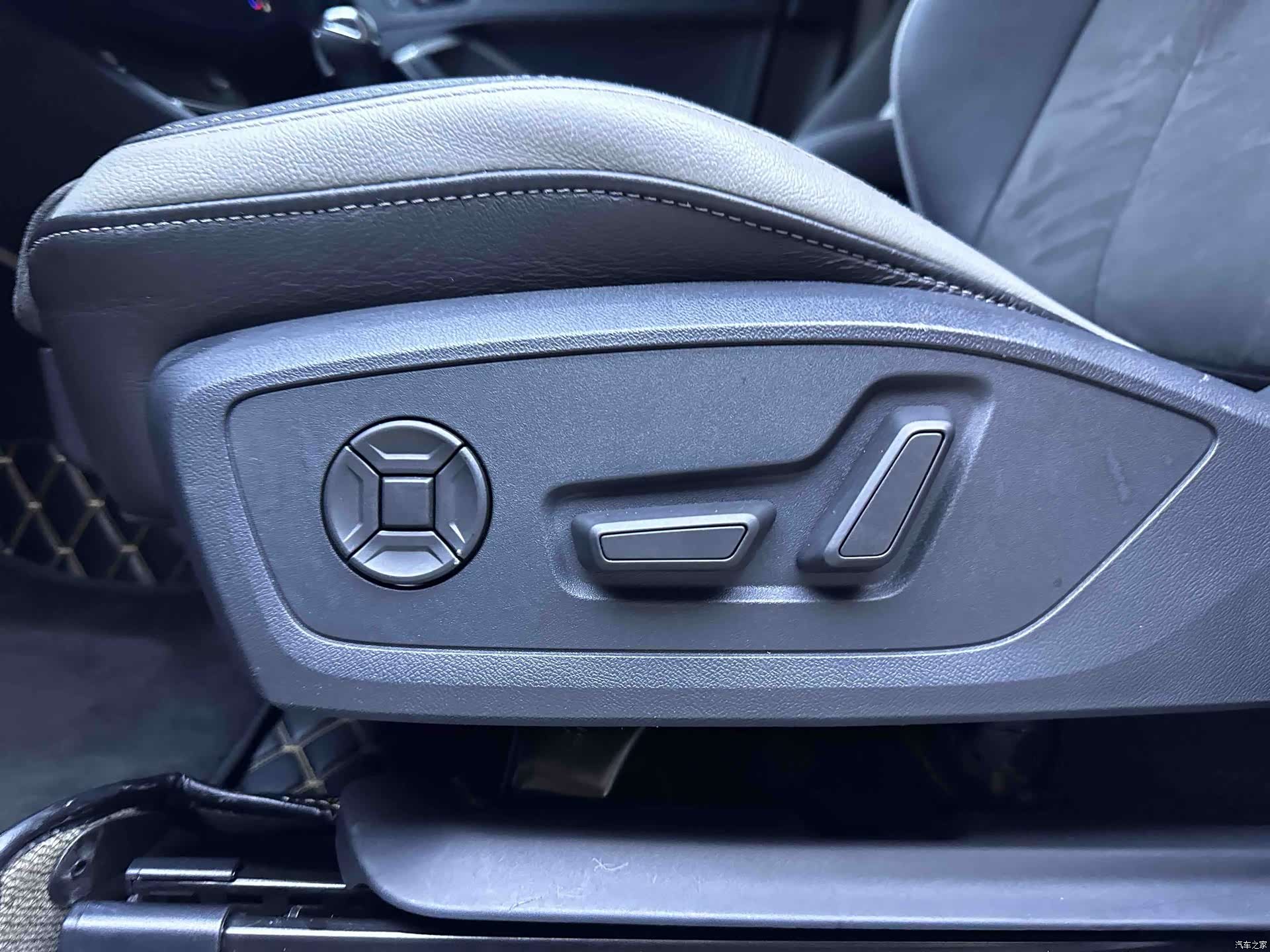 Audi Q3, 2023 18