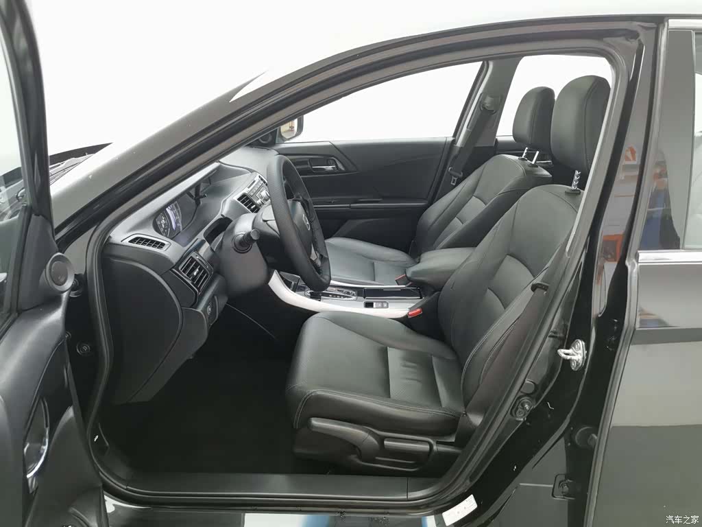 Honda Accord, 2016 10