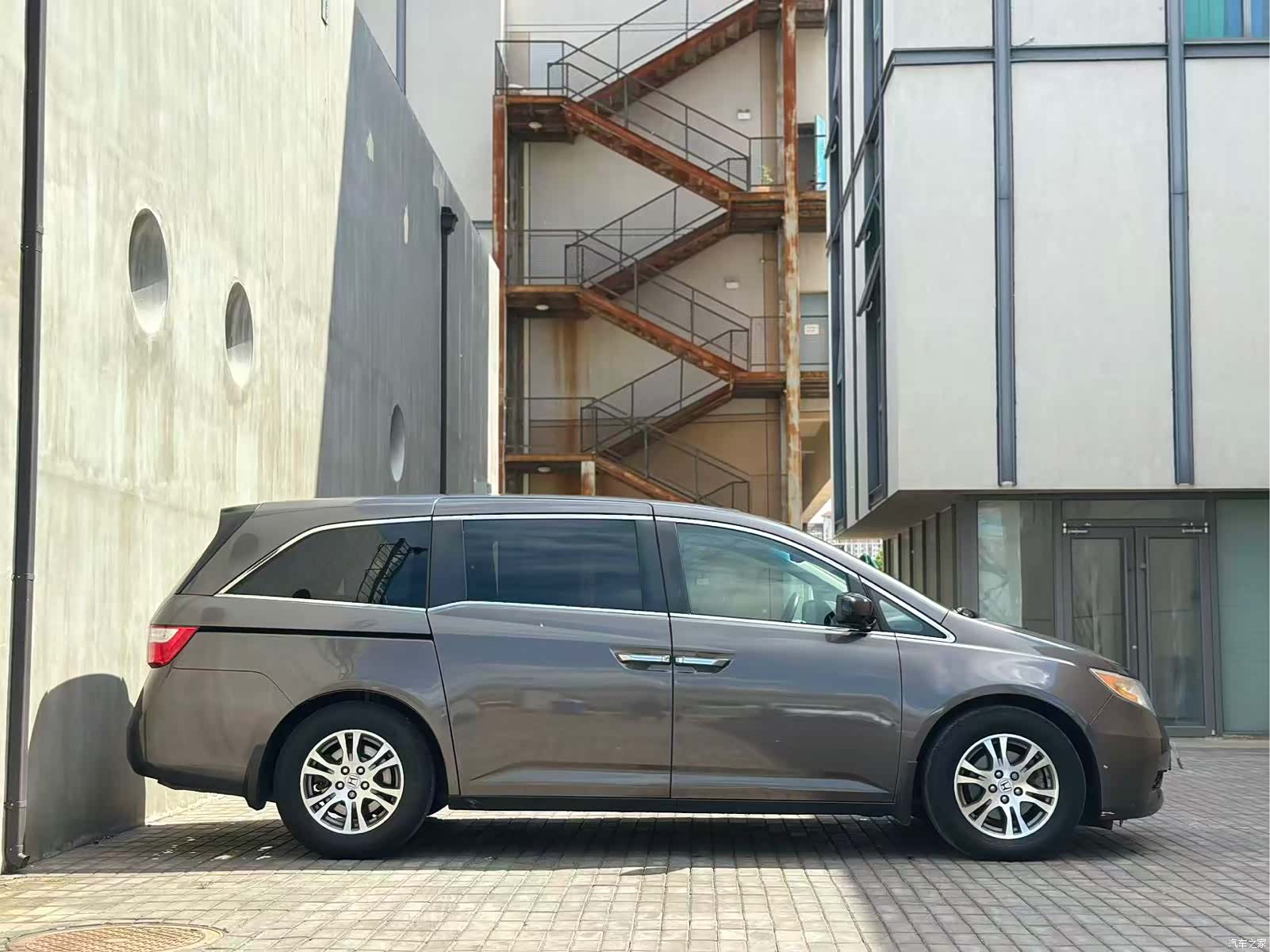 Honda Odyssey, 2012 4