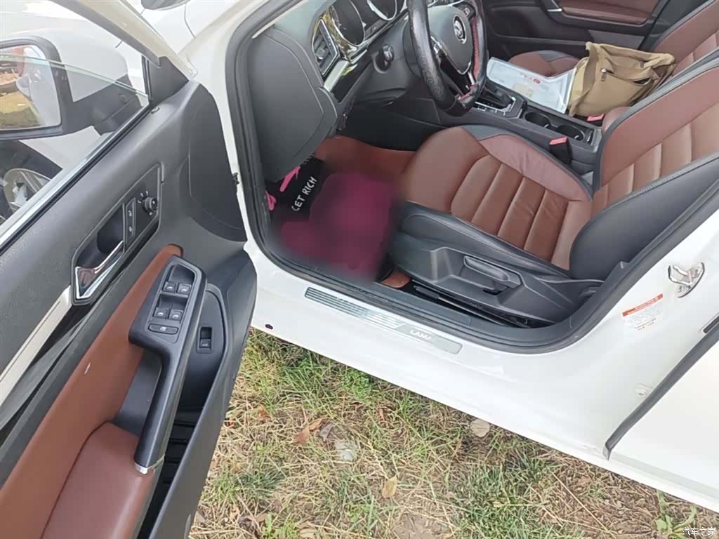 Volkswagen Lamando, 2016 16