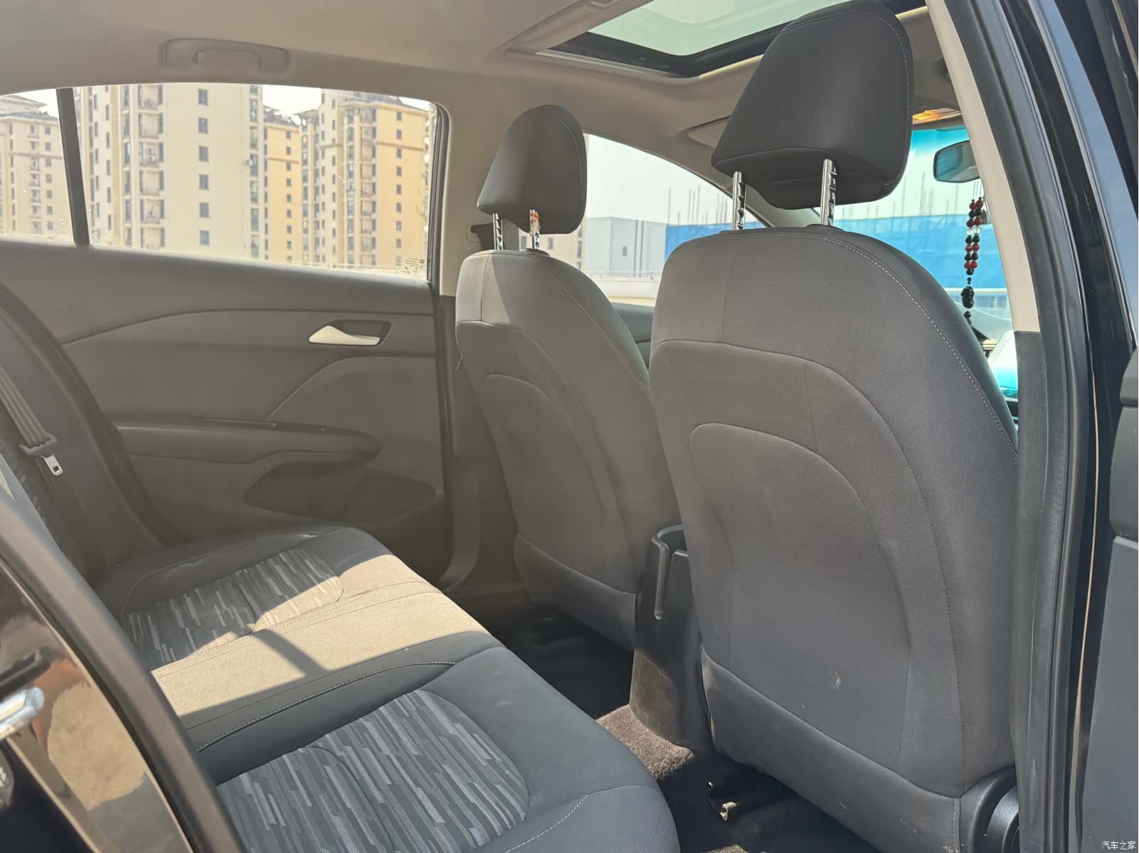 Chevrolet 320, 2017 9