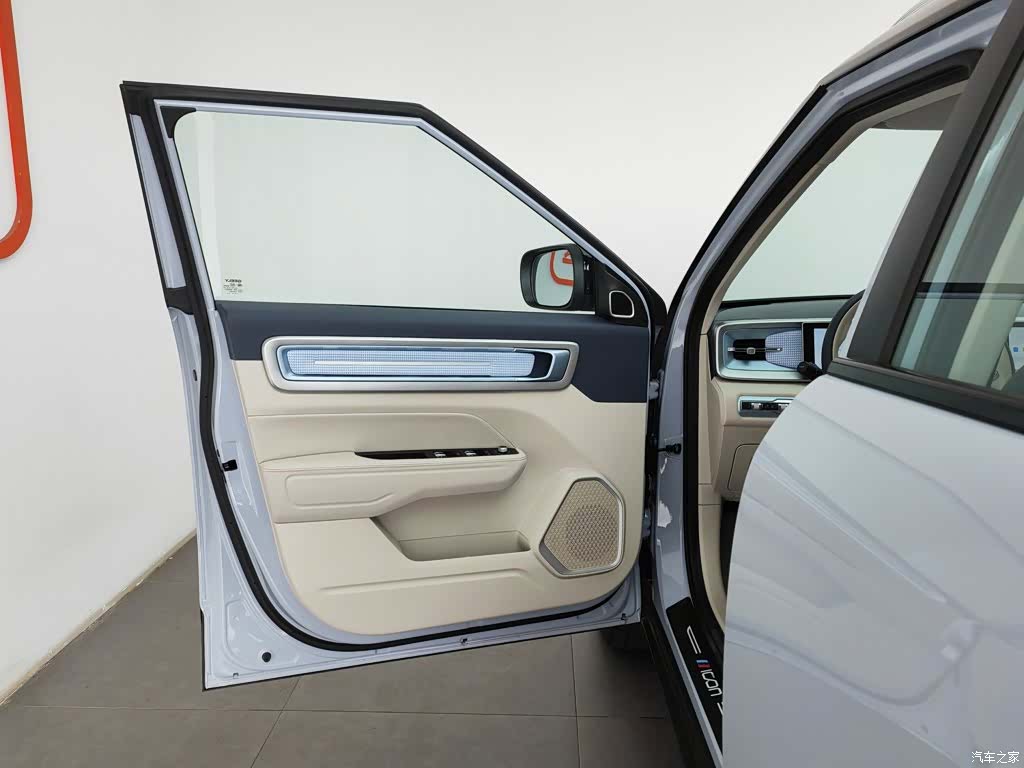 Geely Icon, 2024 8