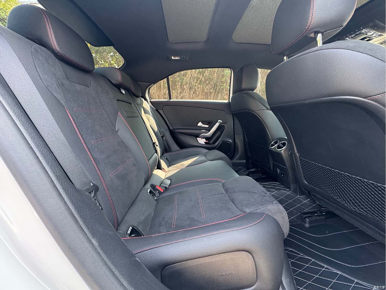 Mercedes-Benz A-Class, 2024 15