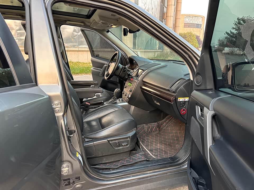 Land Rover Freelander 2