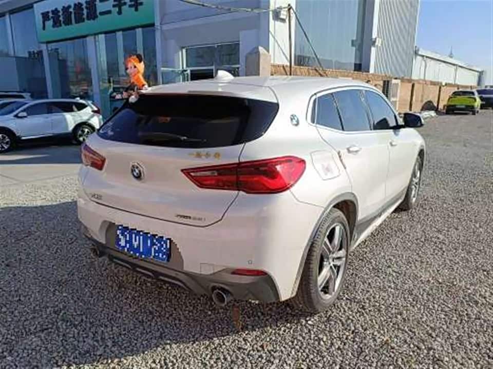 BMW X2