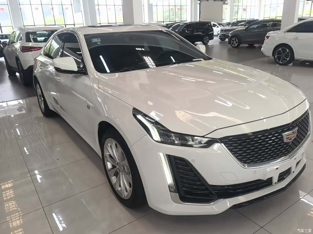 Cadillac CT5, 2023 4