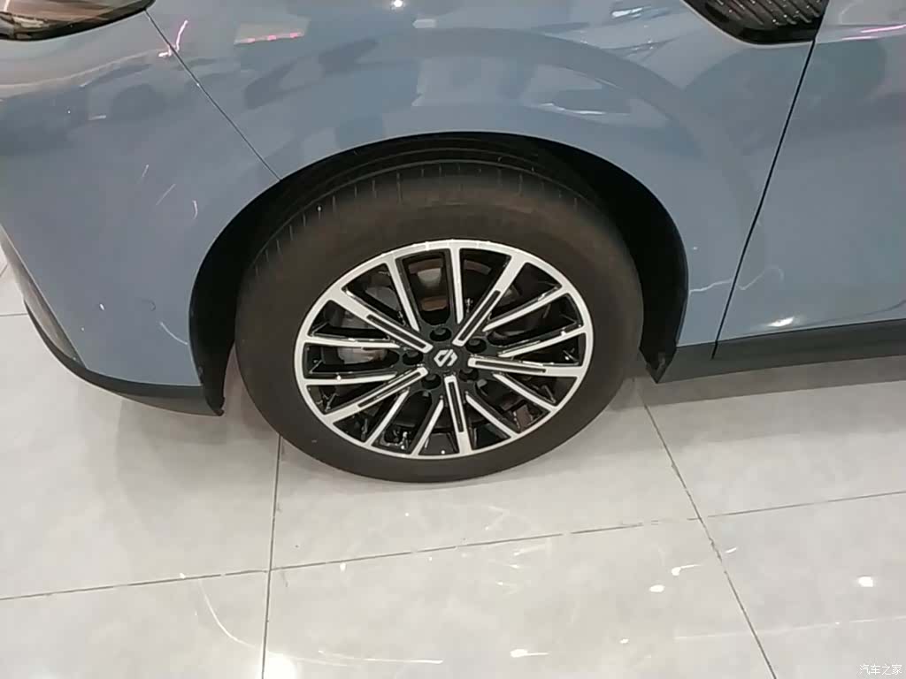 Leapmotor B10, 2025 23