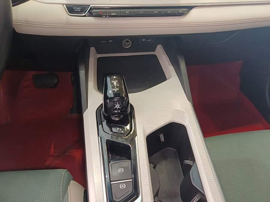 Geely Emgrand L 2022, фото 14