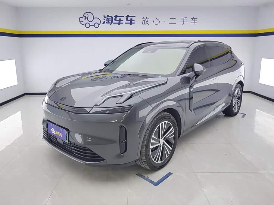 Lynk & Co 08 EM-P