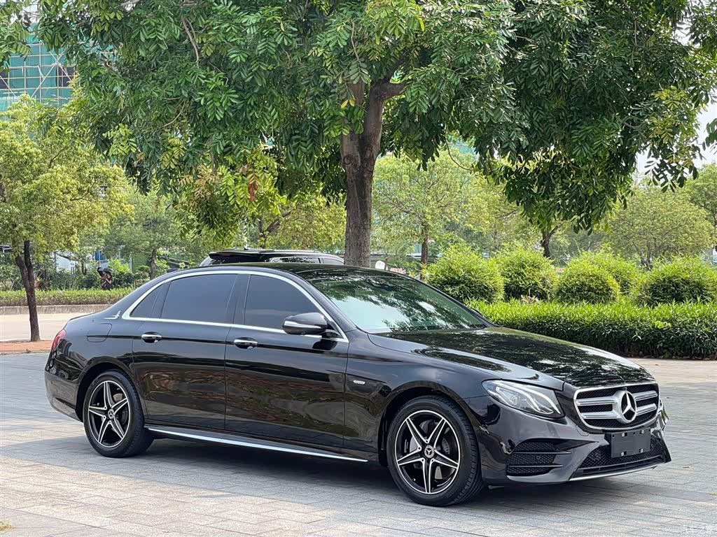 Mercedes-Benz E-Class, 2020 3