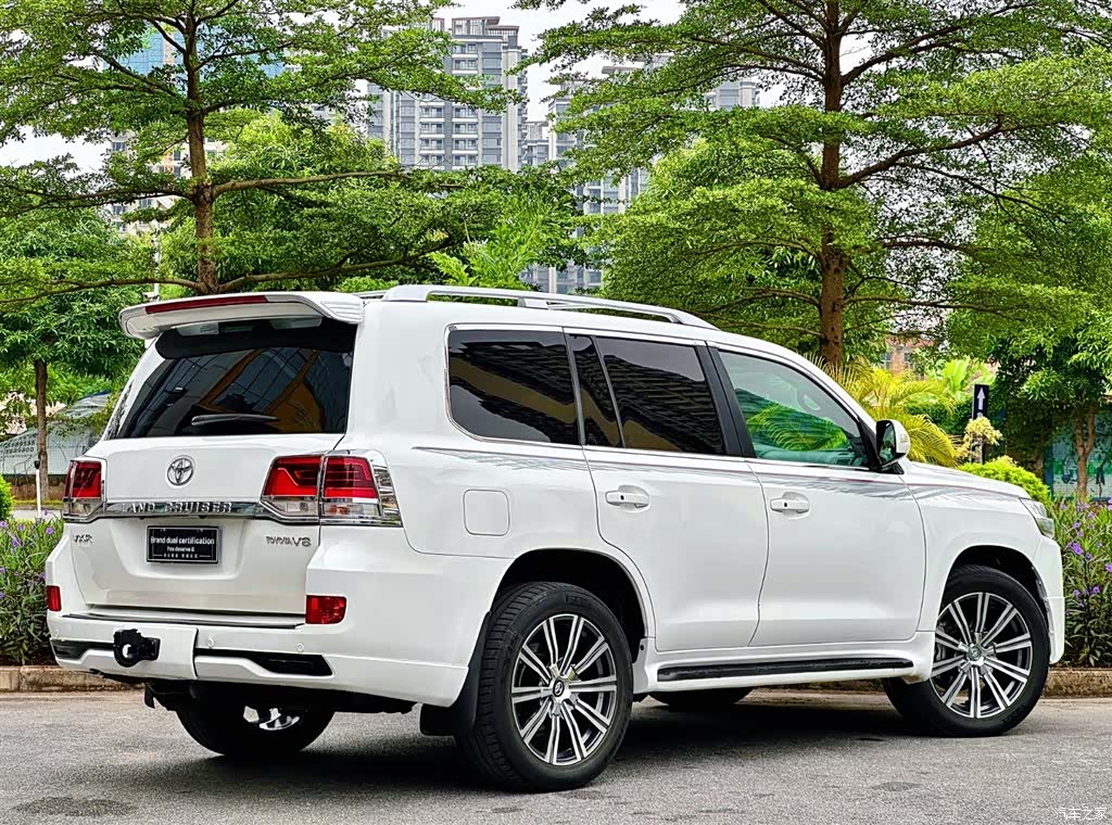 Toyota Land Cruiser, 2010 7