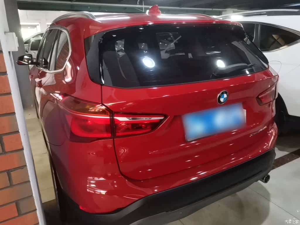BMW X1, 2018 все фото