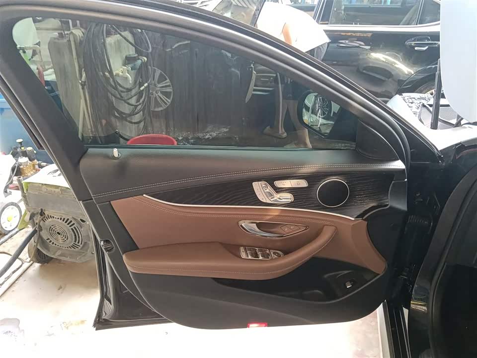 Mercedes-Benz E-class Mercedes-Benz E-class