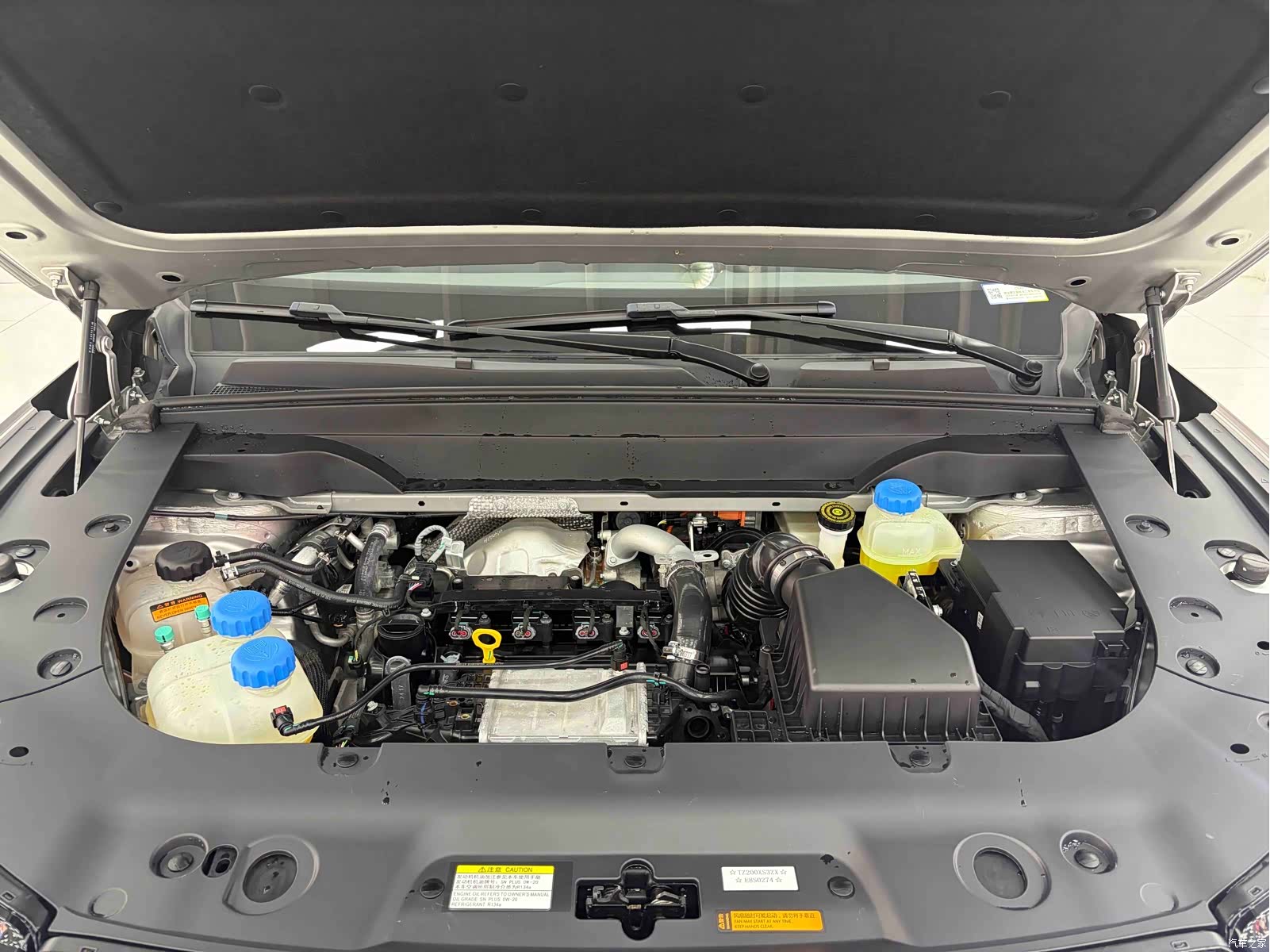 DongFeng eπ008, 2025 28