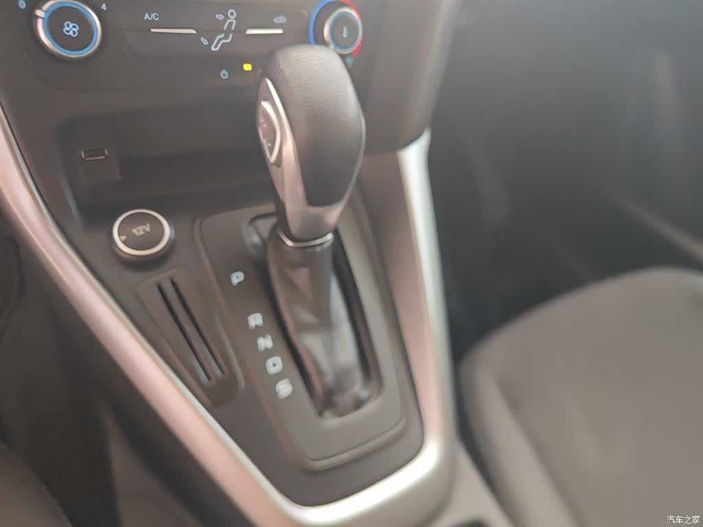 Ford Focus, 2019 14