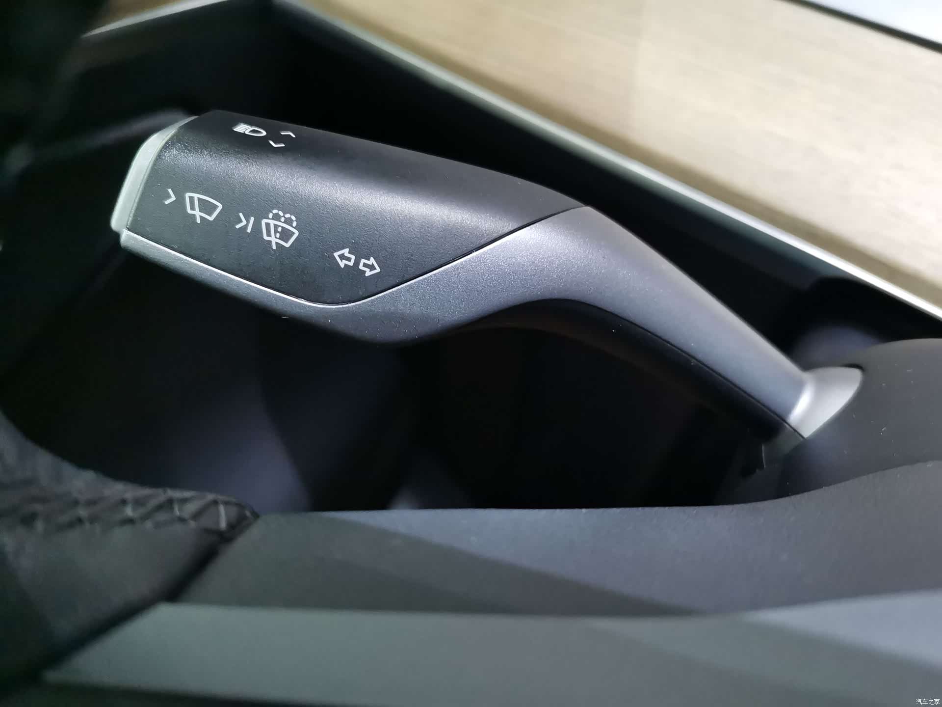 Tesla Model Y, 2022 15