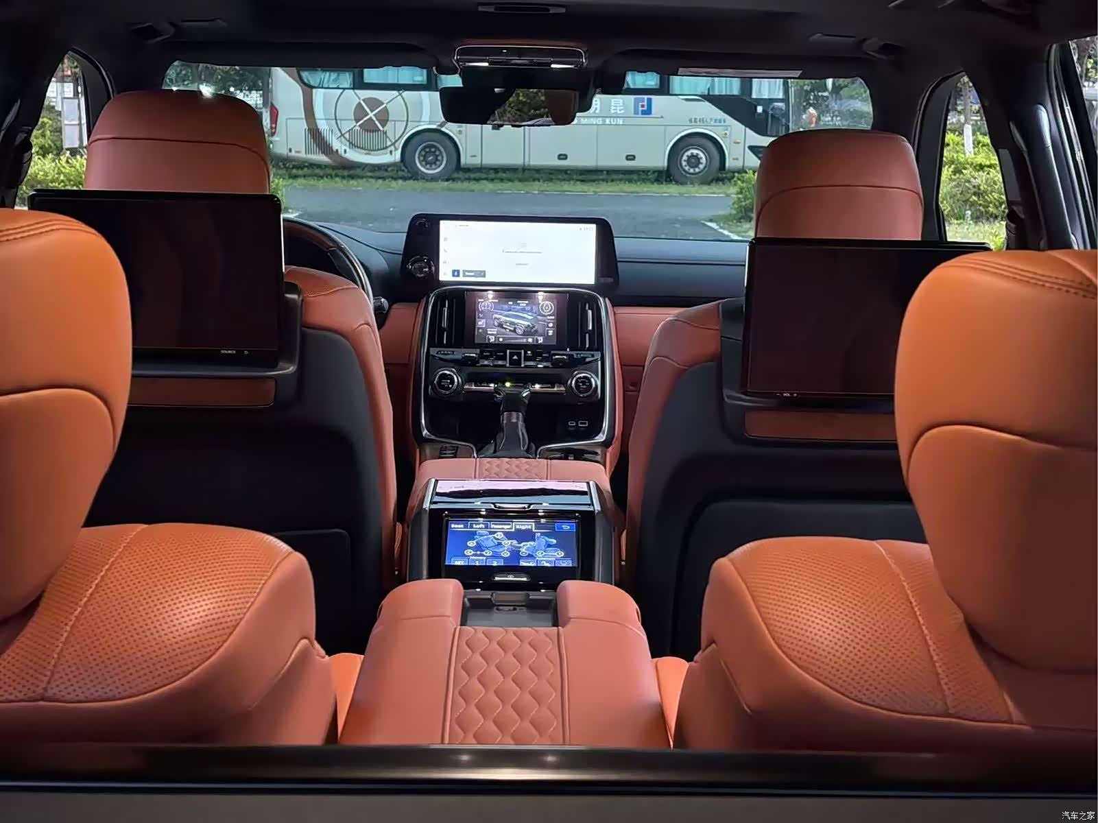 Lexus LX, 2023 18