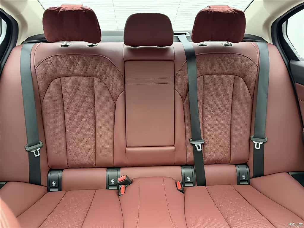 BMW 3 Series, 2022 9