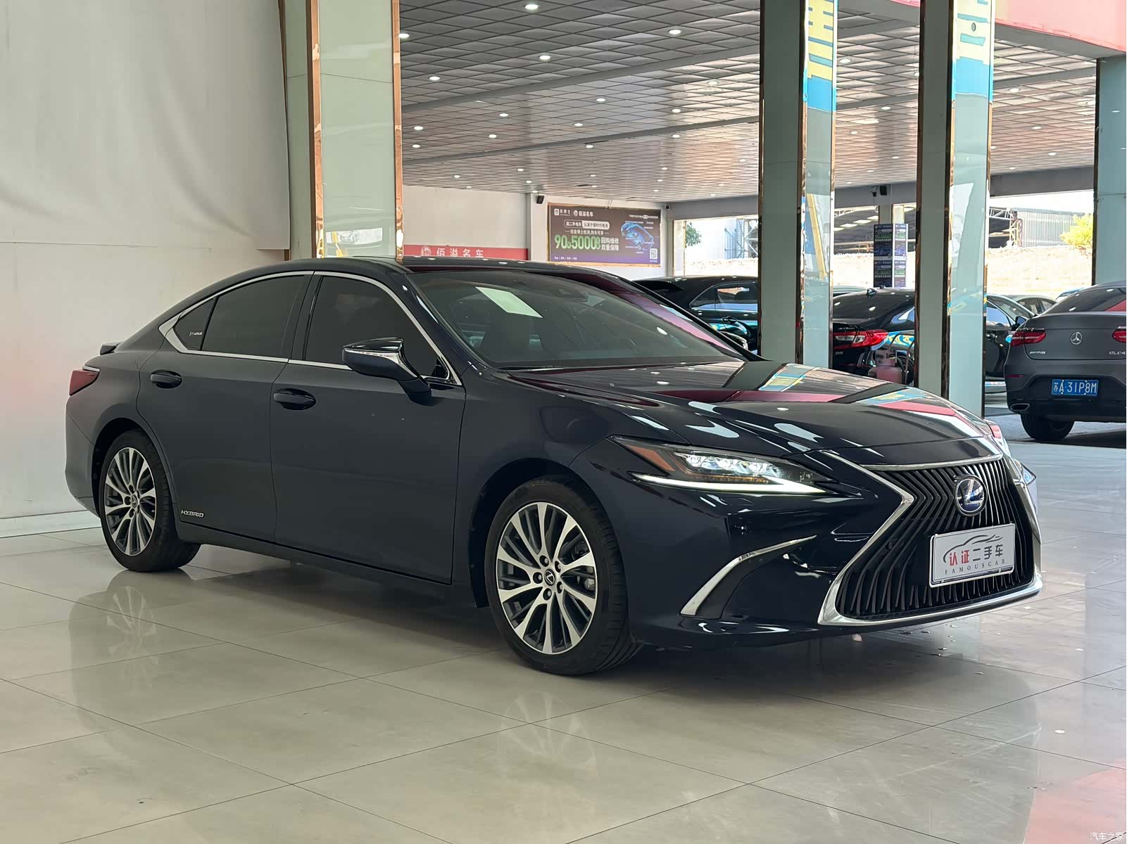 Lexus ES, 2021 3