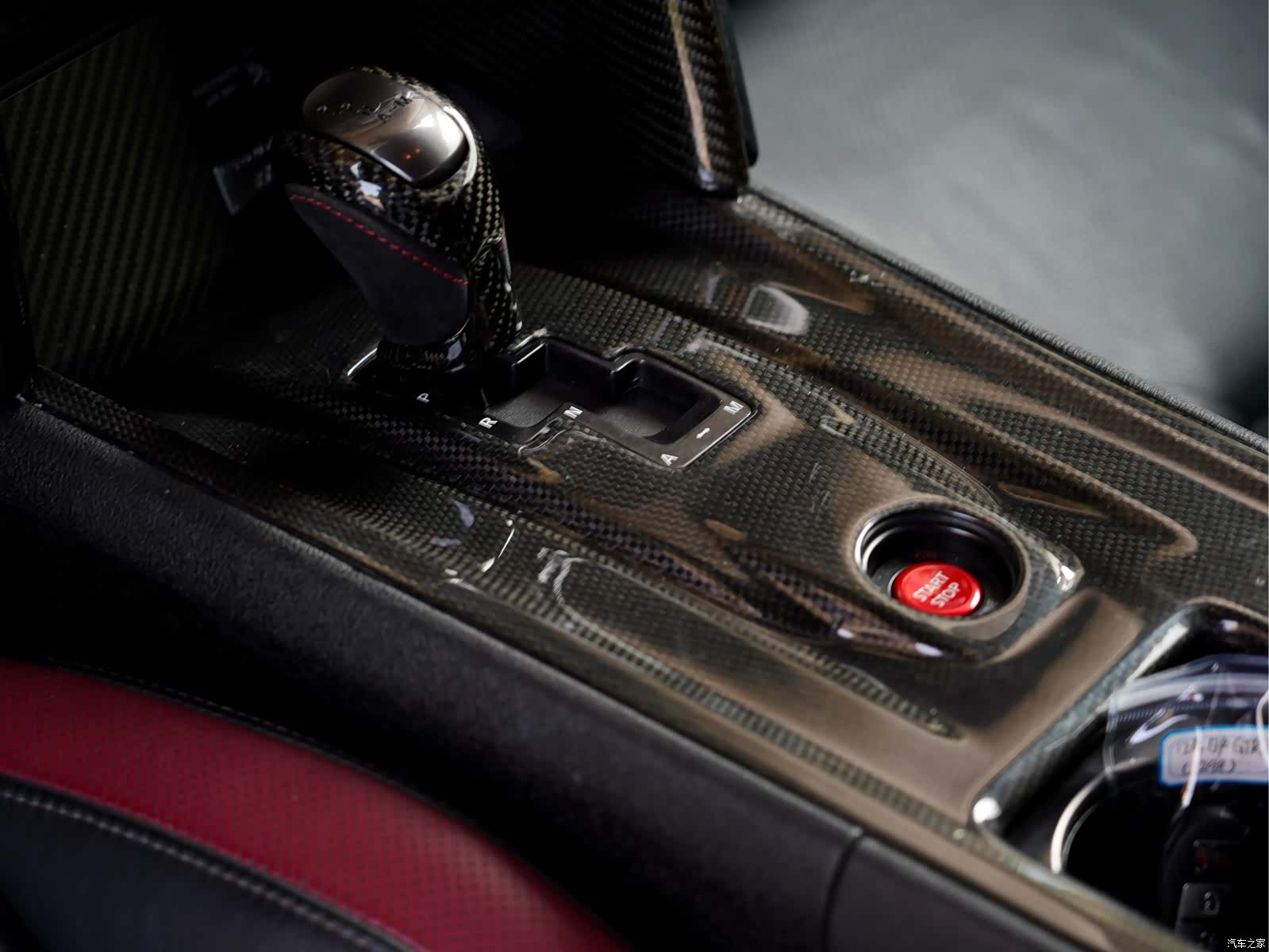 Nissan GT-R, 2012 15