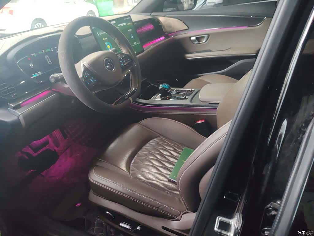 BYD Han, 2021 4