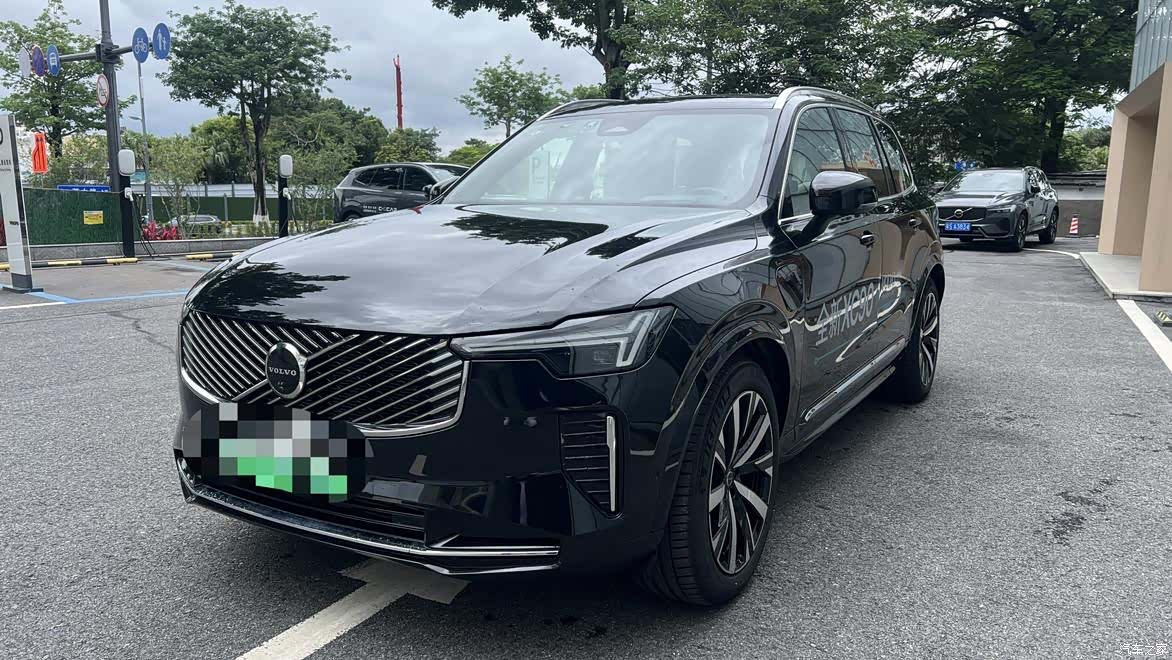 Volvo XC90, 2025 1