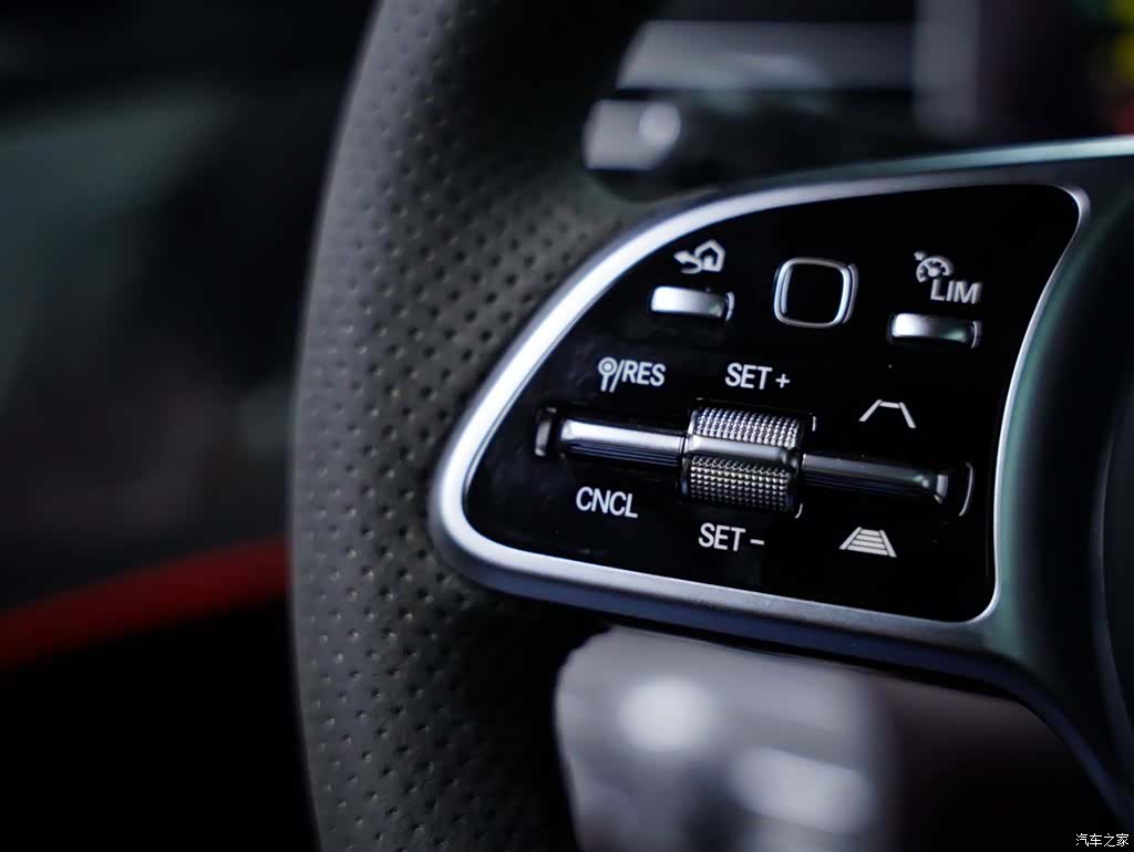 Mercedes-Benz GLE, 2022 12
