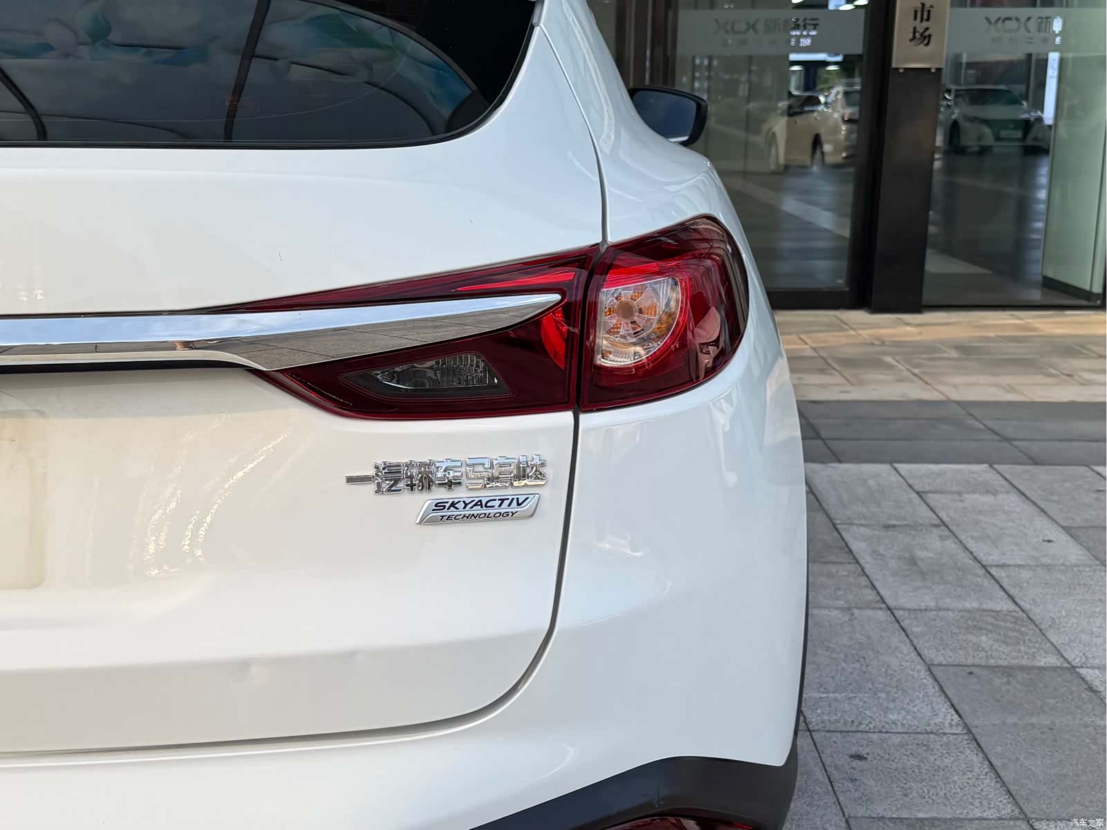 Mazda CX-4, 2018 12