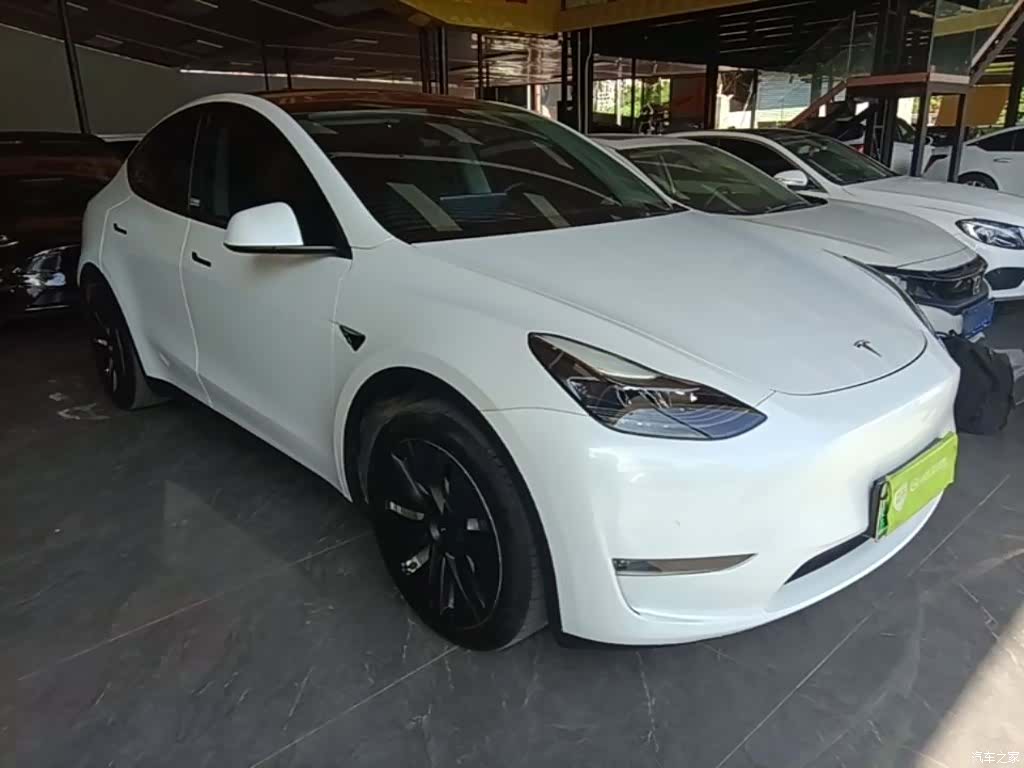Tesla Model Y, 2021 4