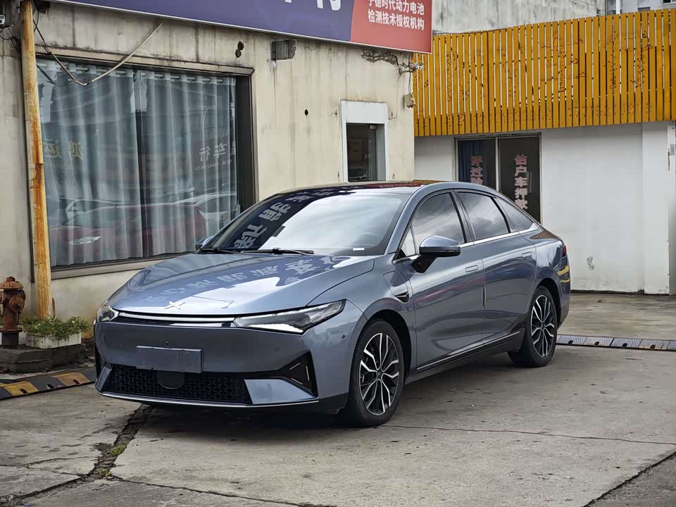 XPENG P5