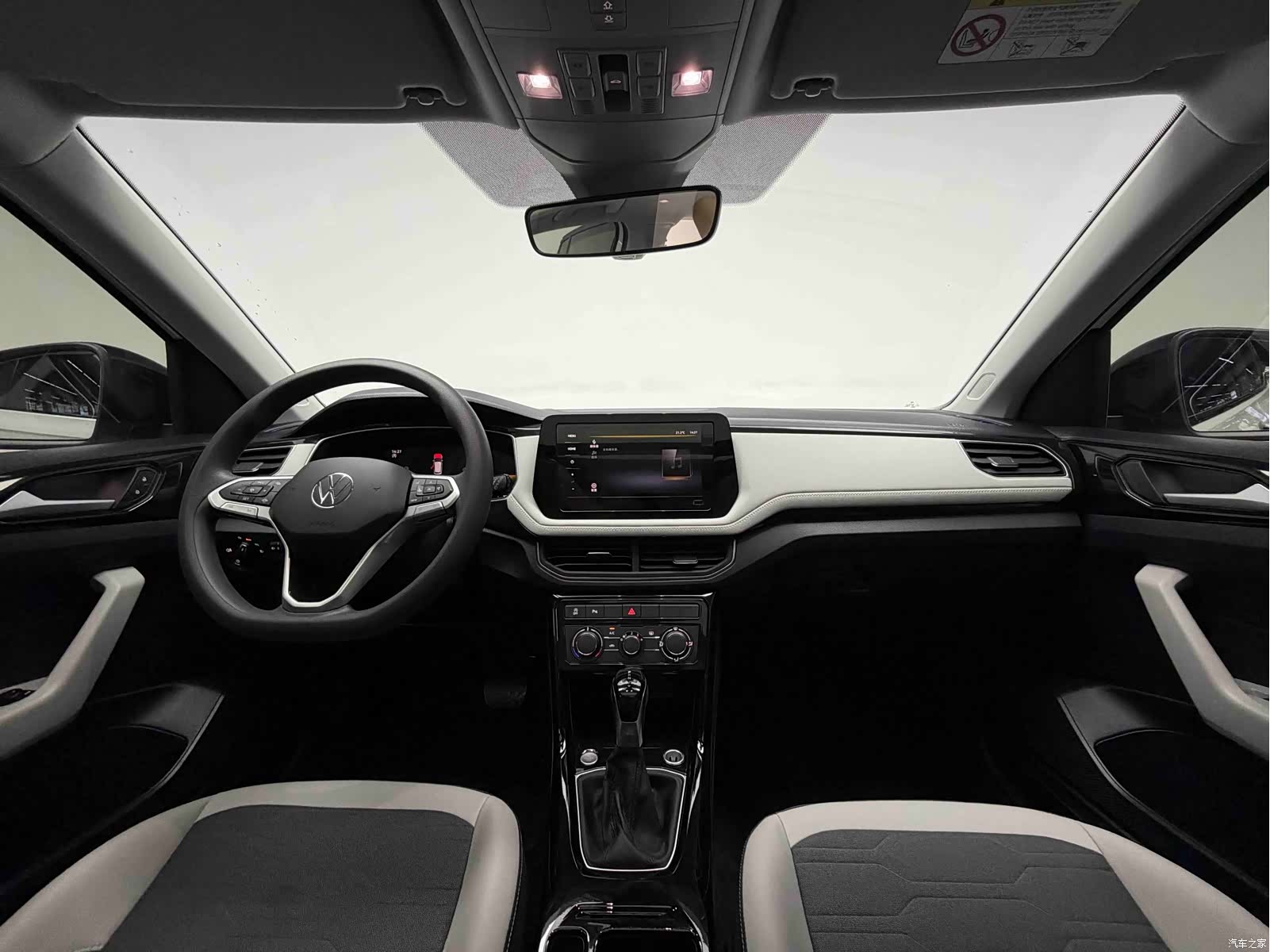 Volkswagen Tharu, 2025 11