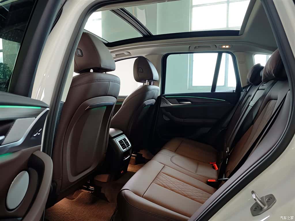 BMW X3, 2025 26