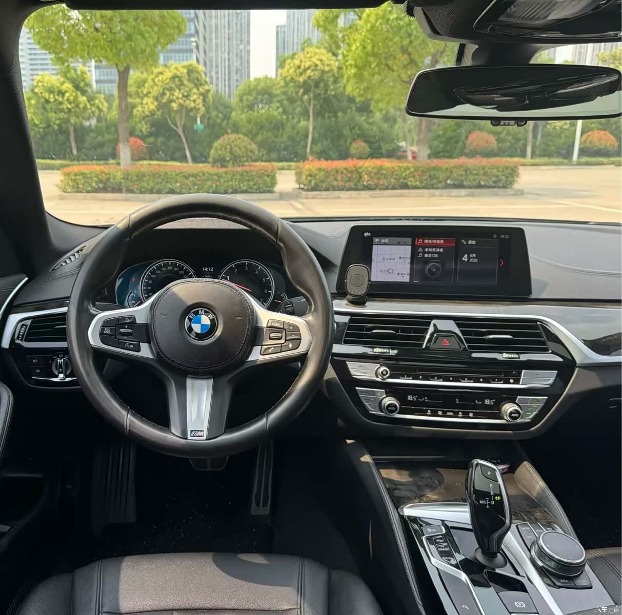 BMW 5 Series, 2018 все фото