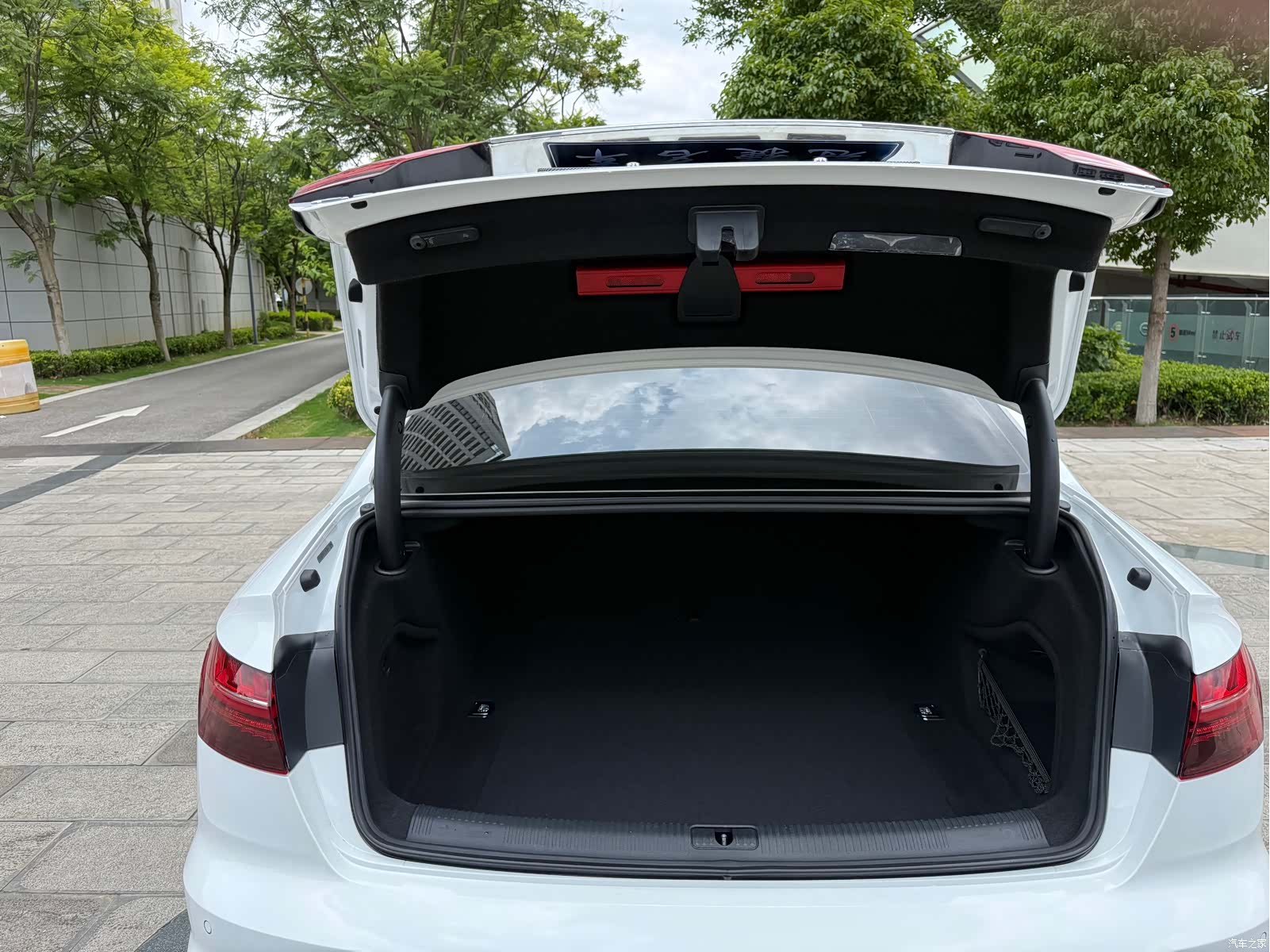 Audi A4L, 2020 40