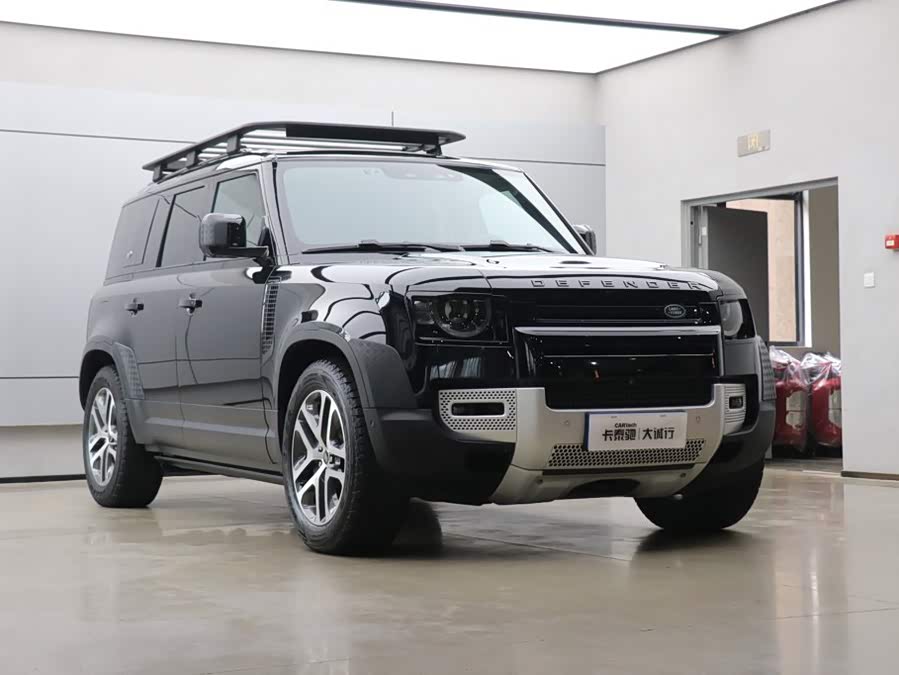 Land Rover Defender 2022, фото 15