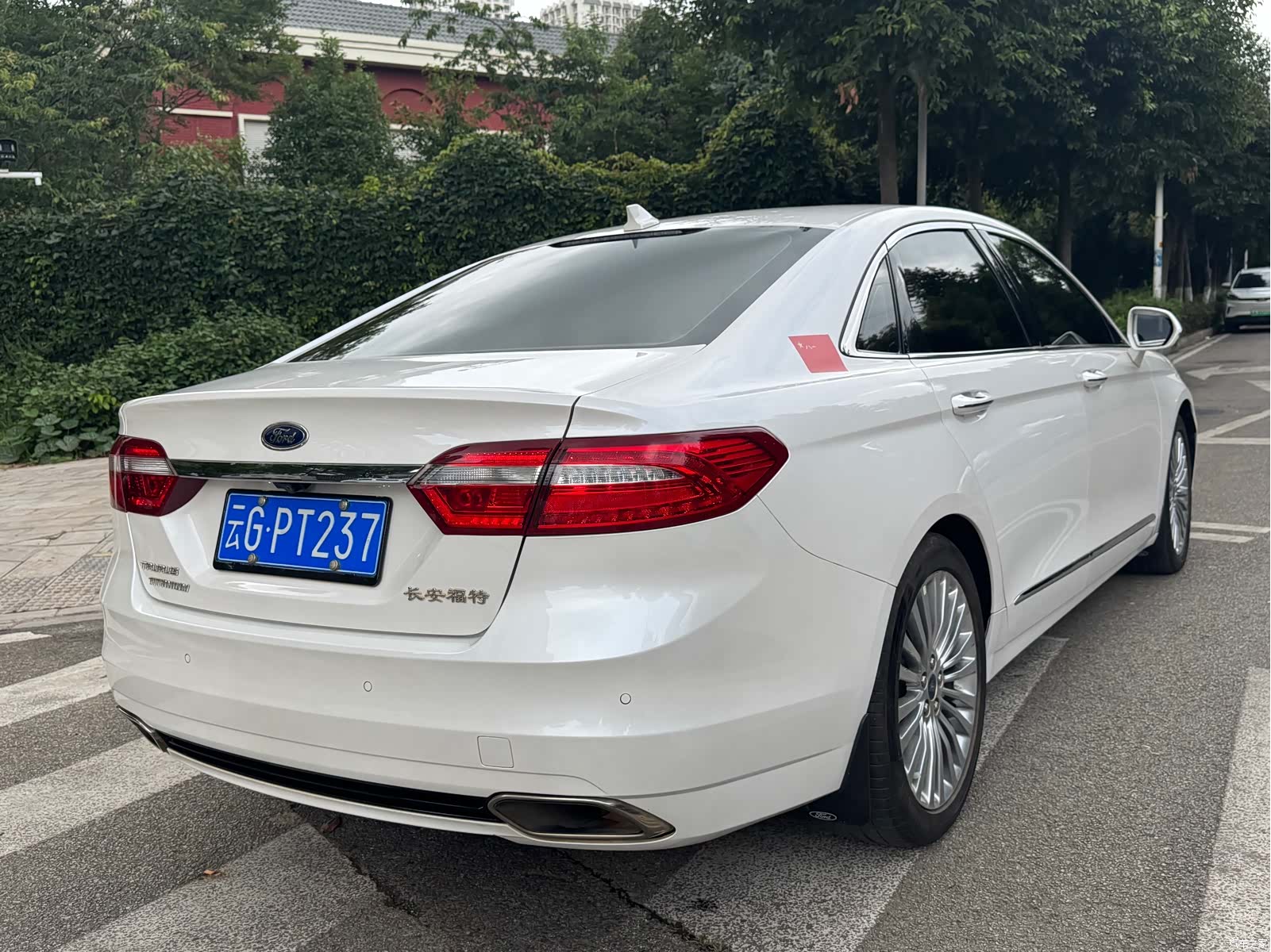 Ford Taurus, 2019 10